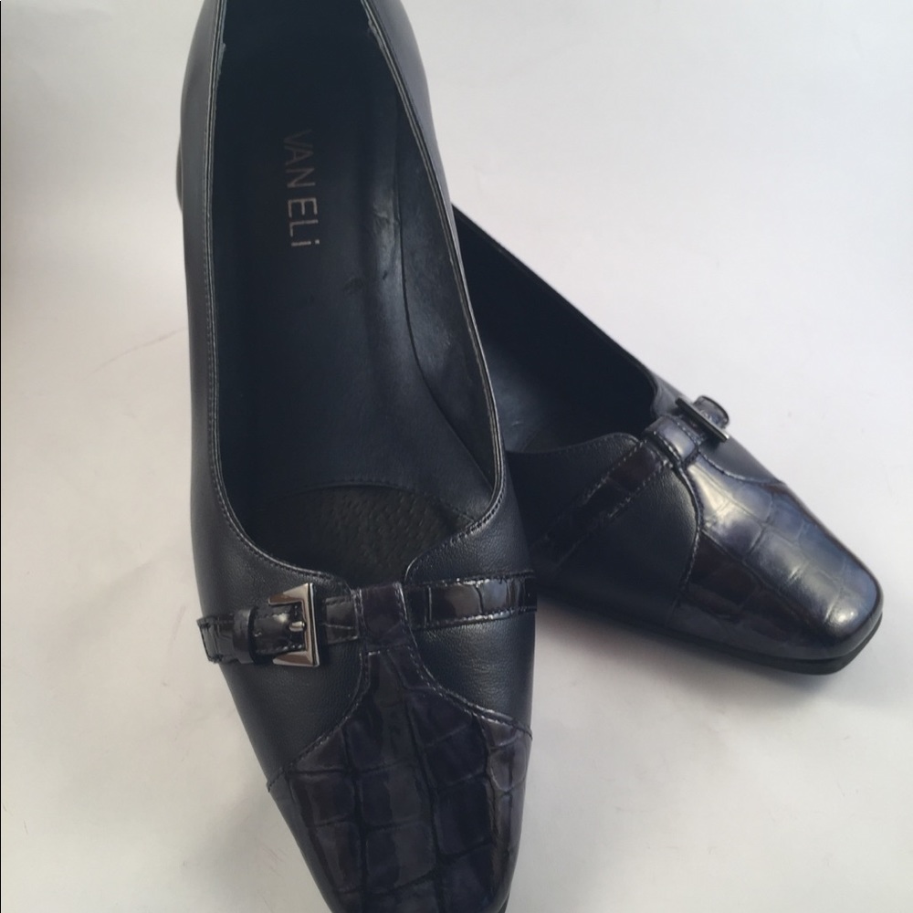 Vaneli dark blue 2” heel, dress shoes - Picture 5 of 8